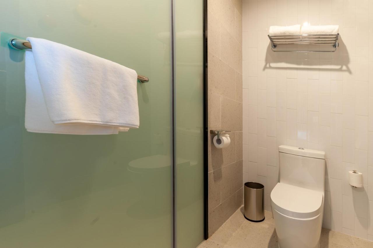 Holiday Inn Express Shanghai Baoyang By Ihg Exteriör bild