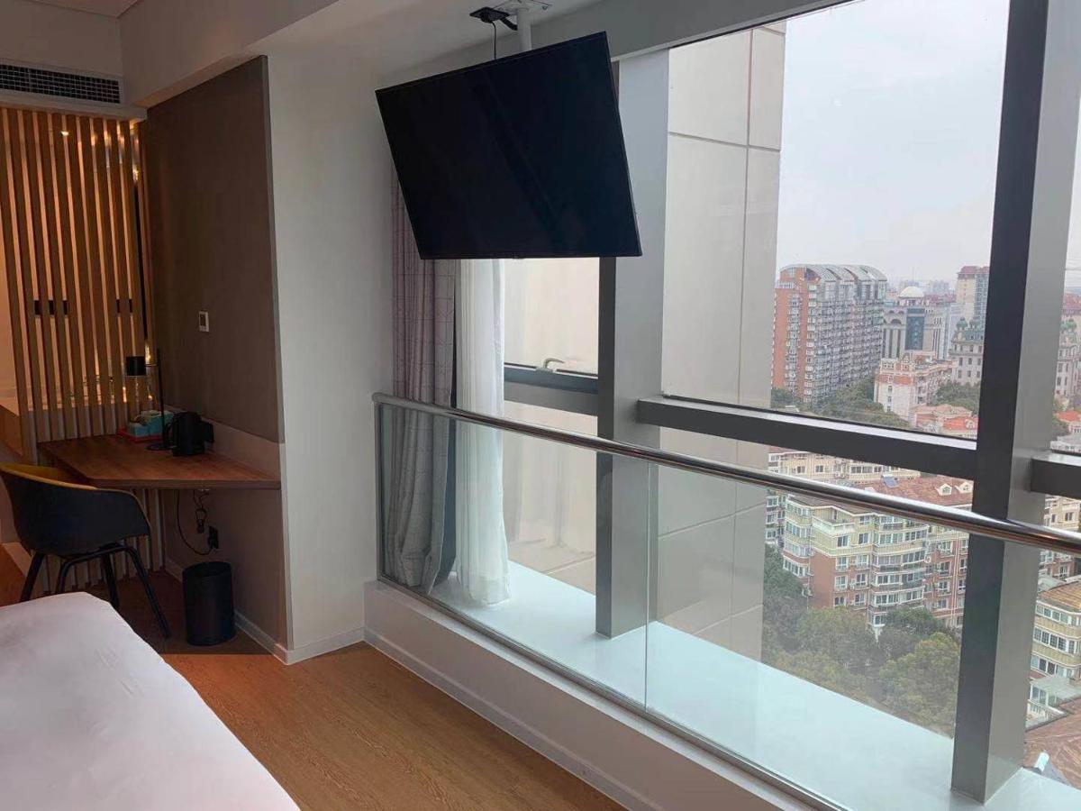Holiday Inn Express Shanghai Baoyang By Ihg Exteriör bild