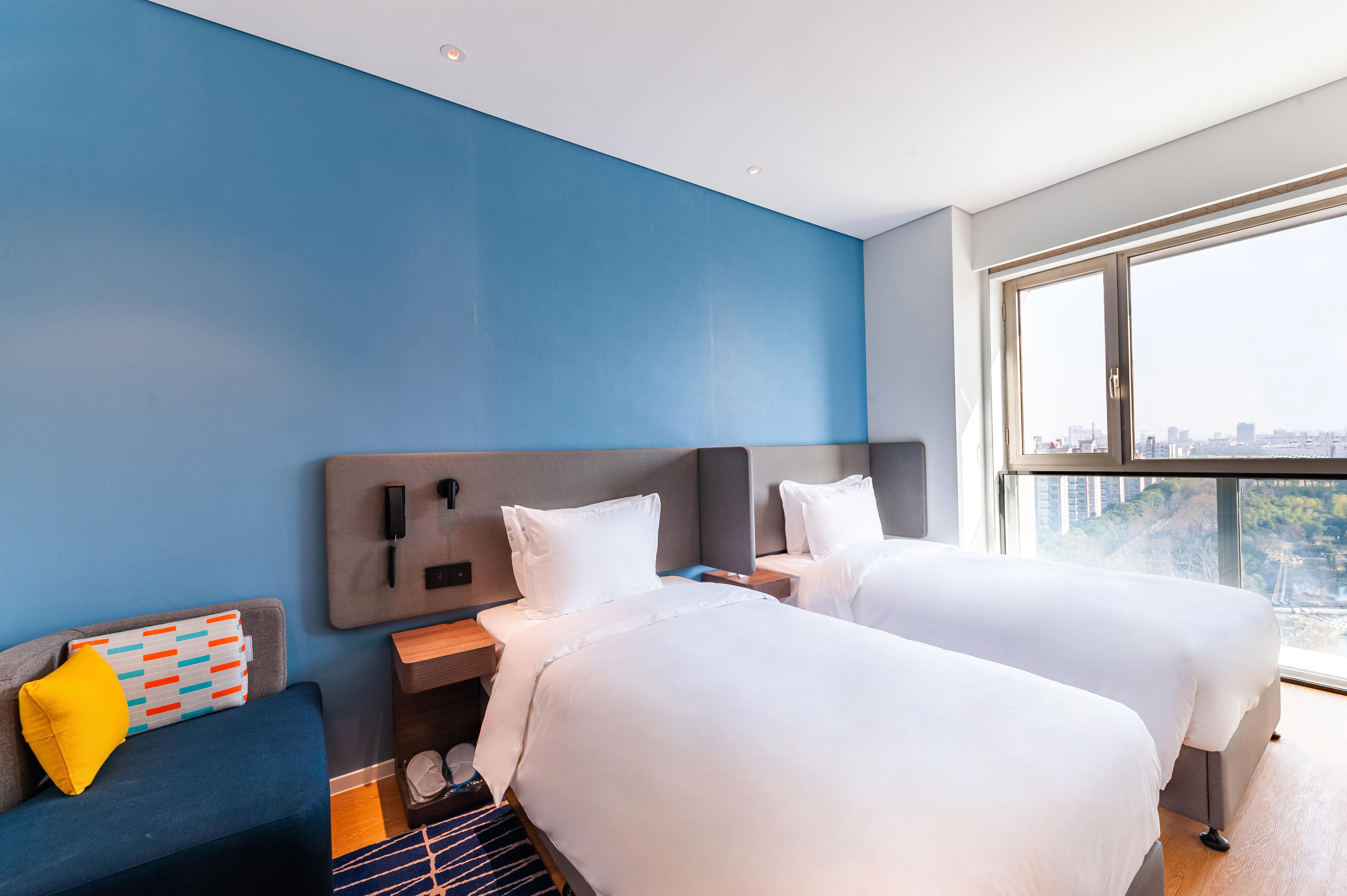 Holiday Inn Express Shanghai Baoyang By Ihg Exteriör bild