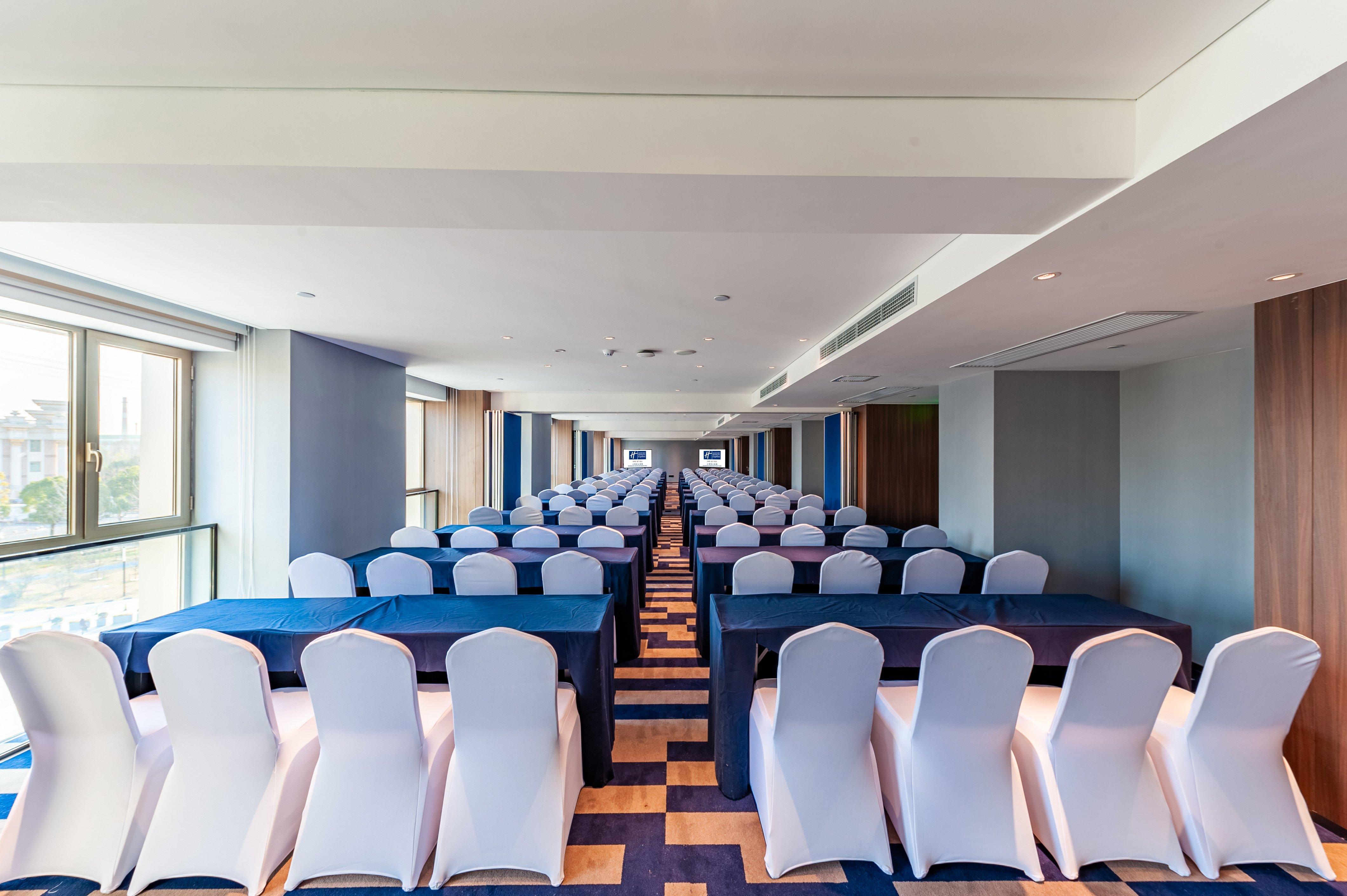 Holiday Inn Express Shanghai Baoyang By Ihg Exteriör bild